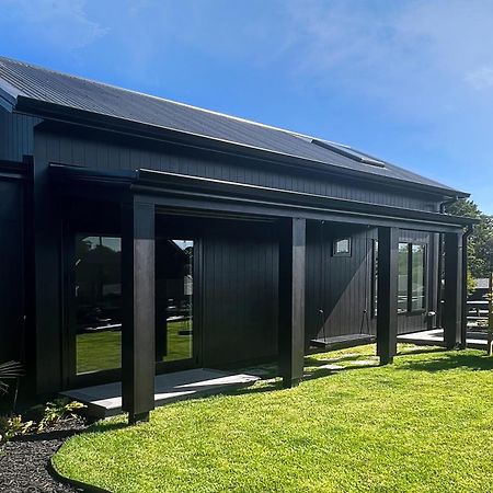 Hillbrook - A Luxurious Guesthouse Ohauiti 外观 照片